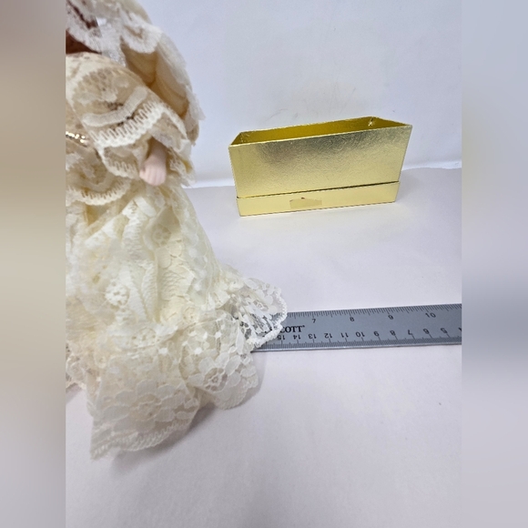 Heavenly Angel Ornament Tree Topper Porcelain Face & Hands, Wings Lace Dress - Picture 11 of 11